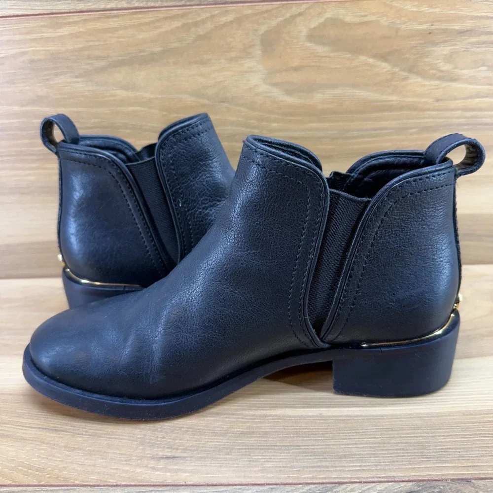 Tory Burch Chelsea Boot Womens 6 M Black Leather Stacked Heel Modern Casual